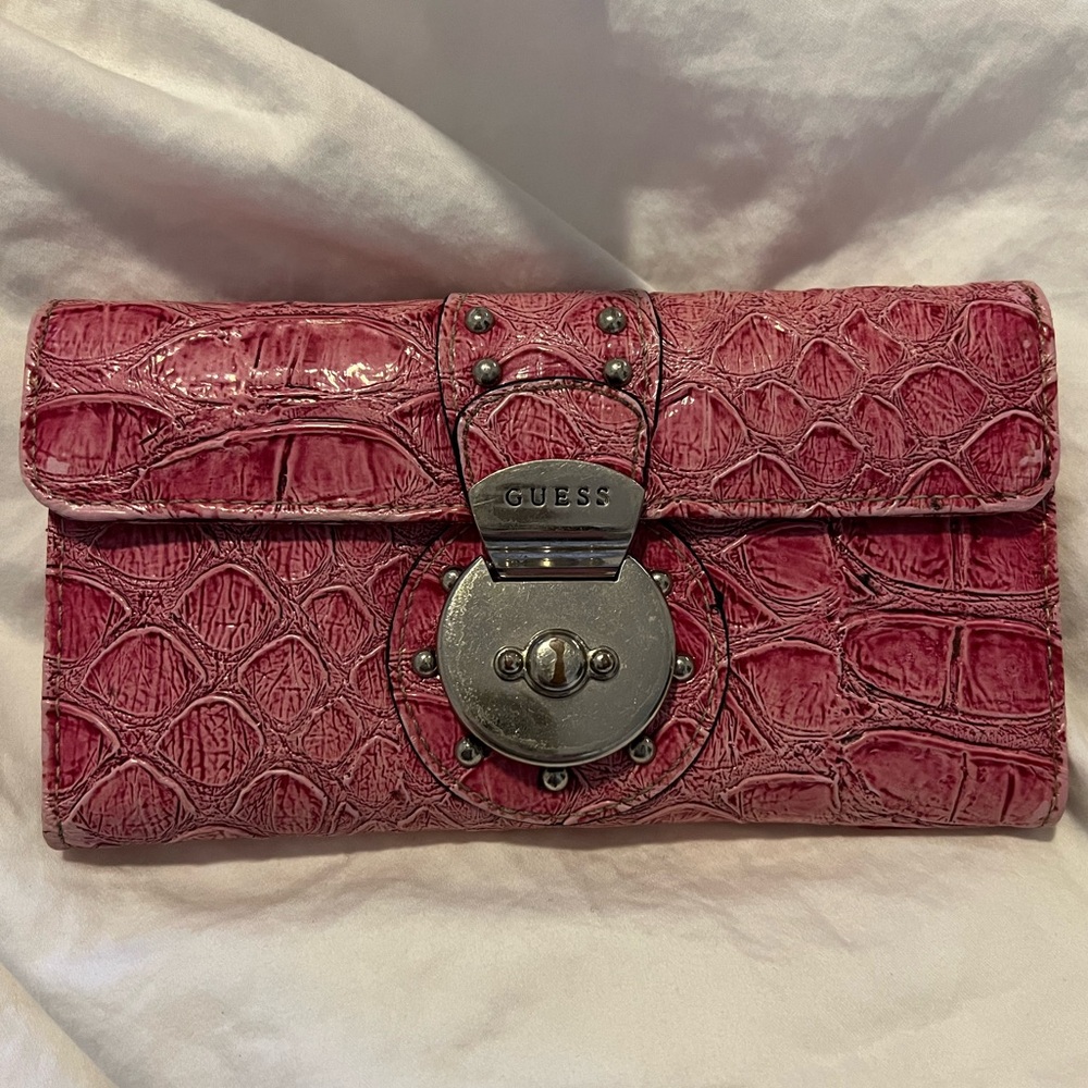 Guess Wallet